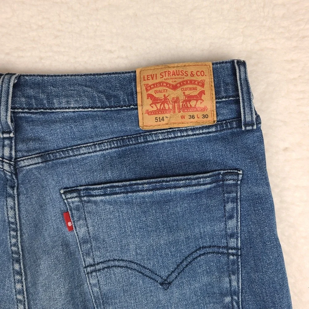 Levi's 514 Jeans Mens 36x30 Blue Straight Fit Medium Wash Denim *‎